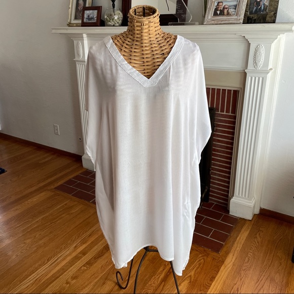 O’Neill swim cover up New L - Picture 2 of 9